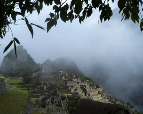 Boulders on Train Tracks Trap Hundreds of Tourists at Peru's Historic Site